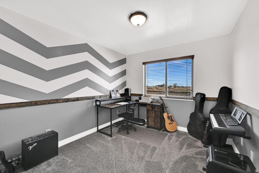 5585 S 6950 W Hooper, UT 84315