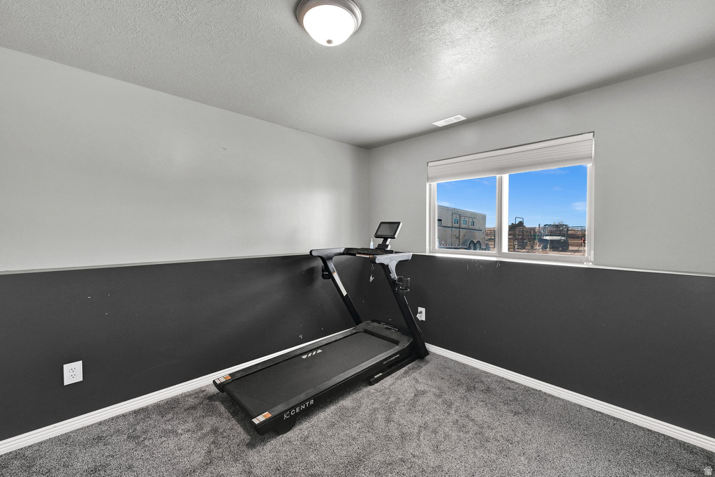 5585 S 6950 W Hooper, UT 84315