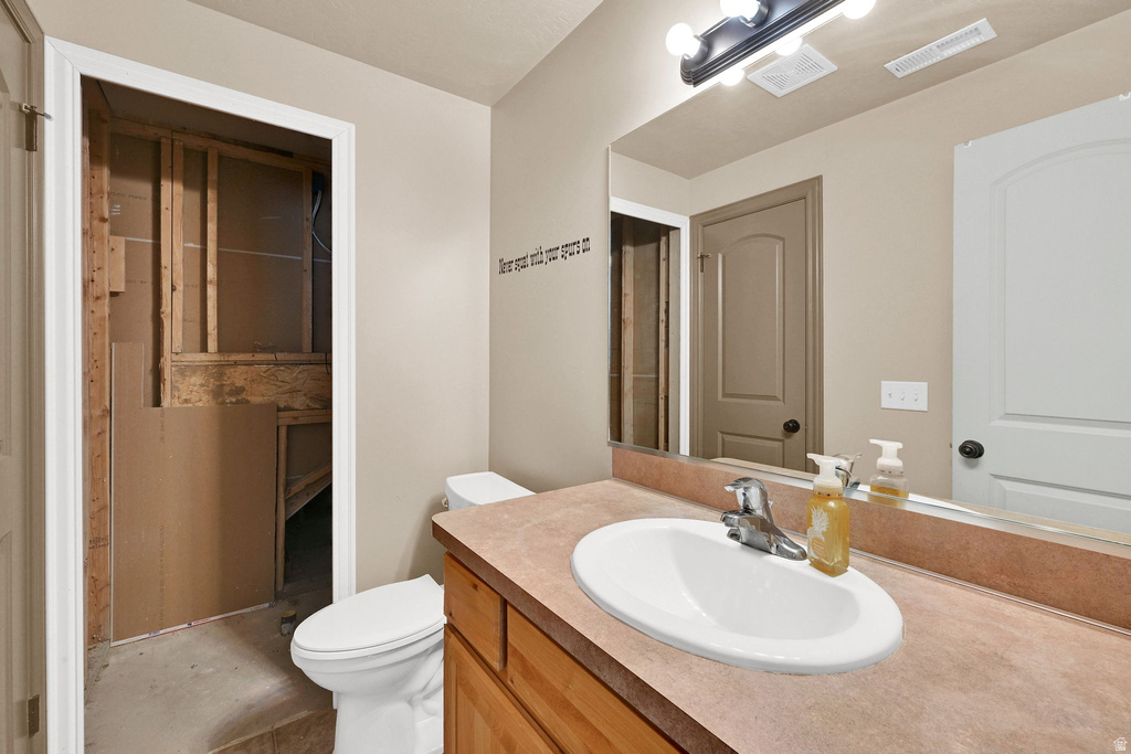 5585 S 6950 W Hooper, UT 84315