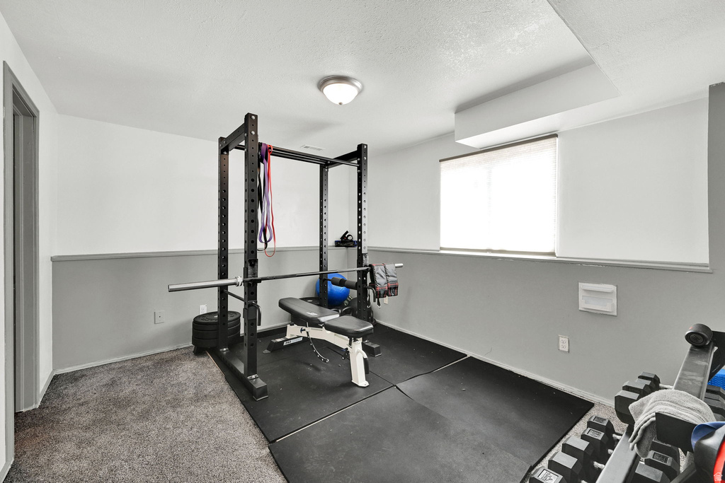 5585 S 6950 W Hooper, UT 84315