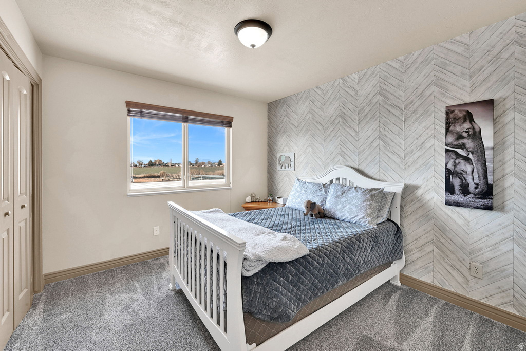 5585 S 6950 W Hooper, UT 84315