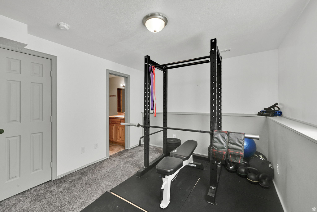 5585 S 6950 W Hooper, UT 84315