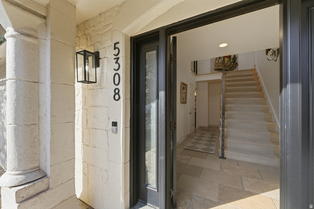 5308 S BAYWOOD CIR Holladay, UT 84117