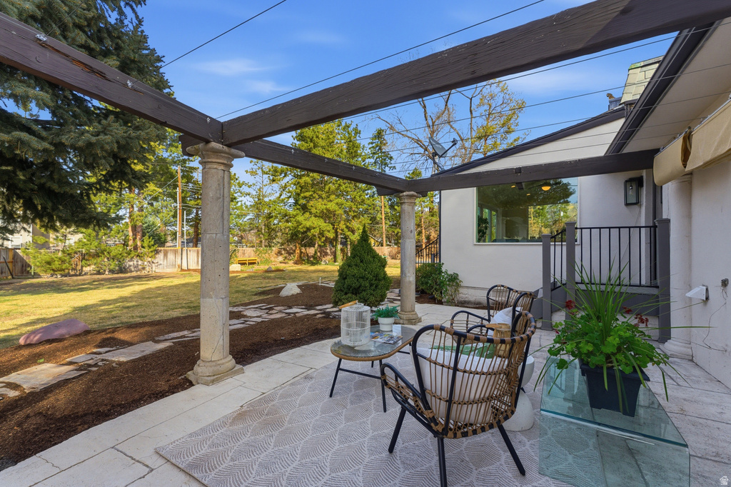 5308 S BAYWOOD CIR Holladay, UT 84117