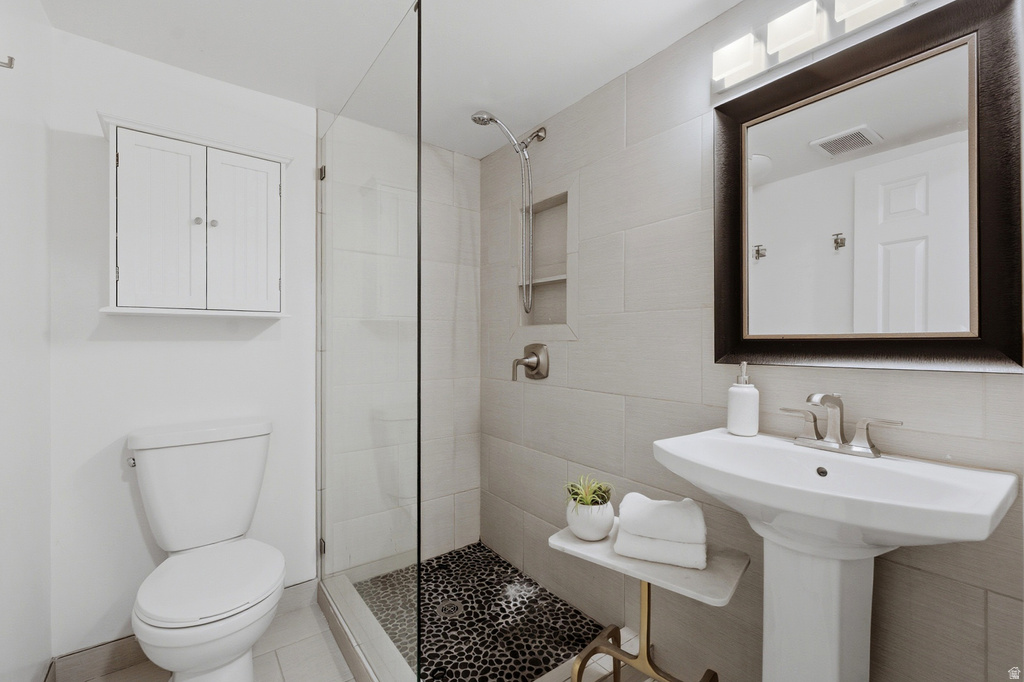 5308 S BAYWOOD CIR Holladay, UT 84117