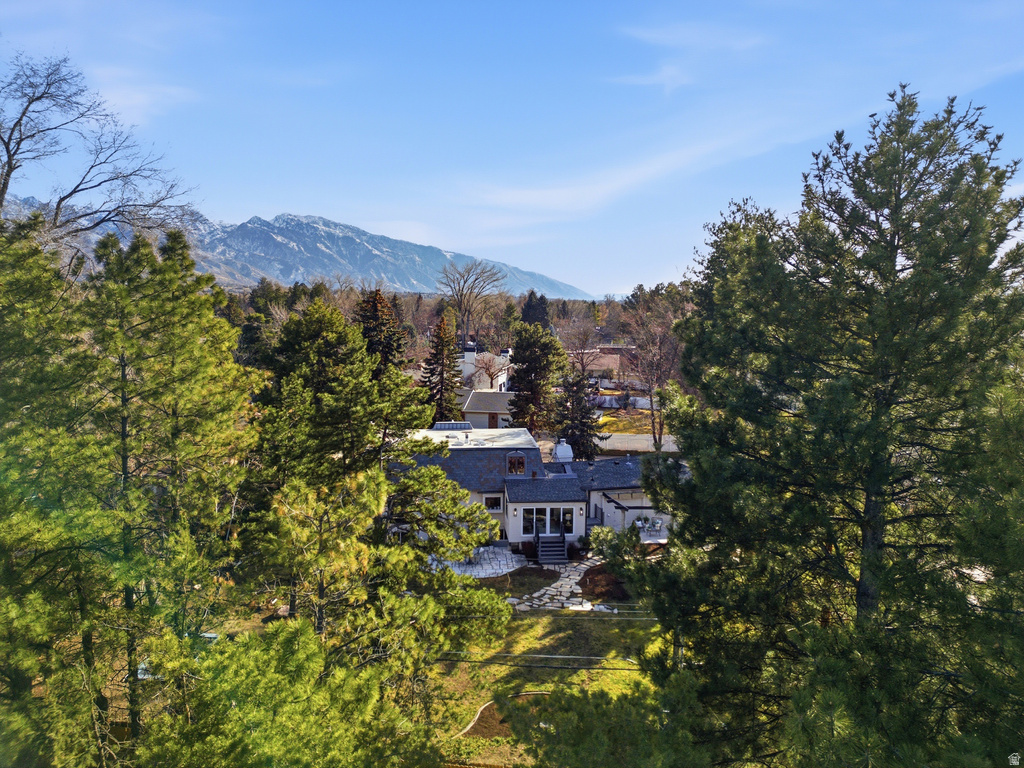 5308 S BAYWOOD CIR Holladay, UT 84117