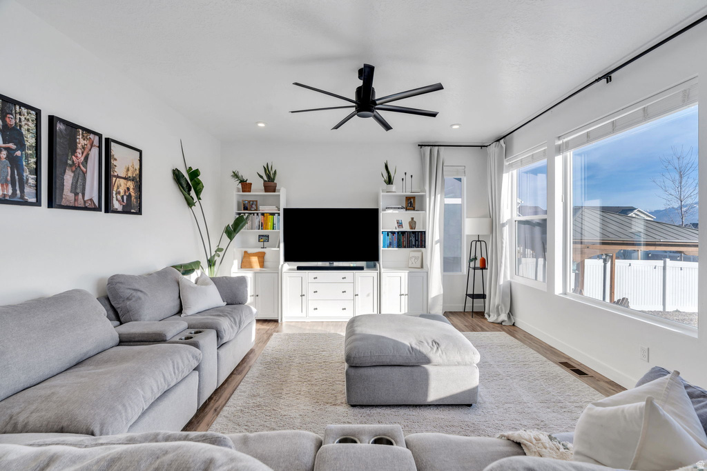 7940 N SEATTLE SLEW RD Eagle Mountain, UT 84005