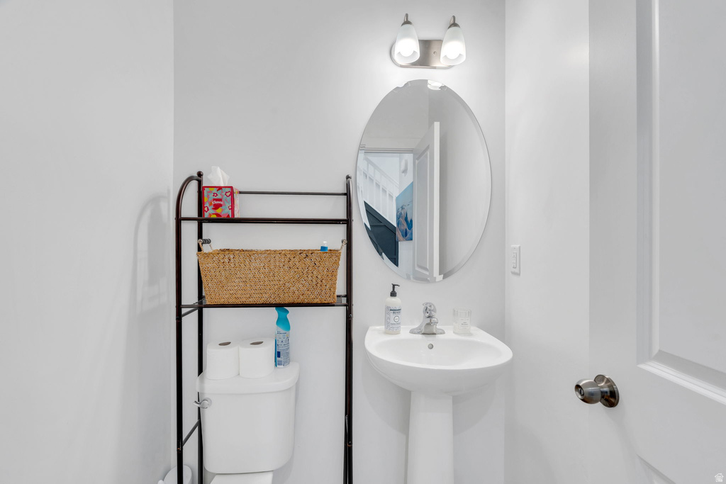 7940 N SEATTLE SLEW RD Eagle Mountain, UT 84005