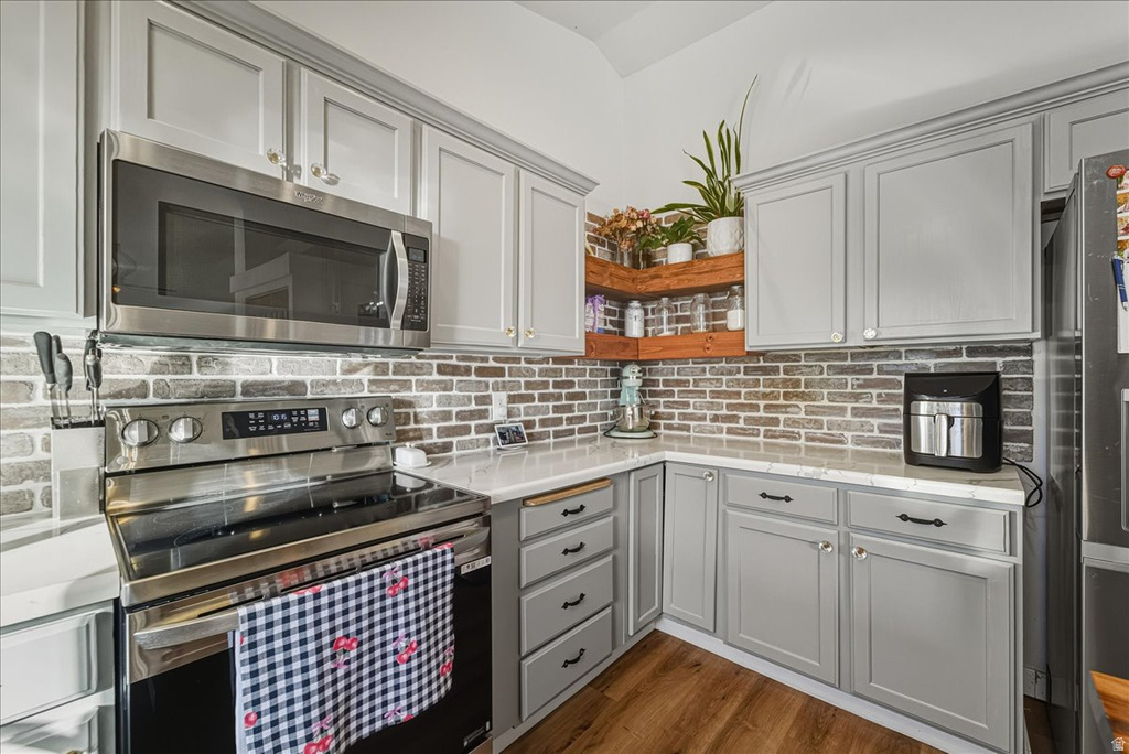 472 E 1420 N Tooele, UT 84074