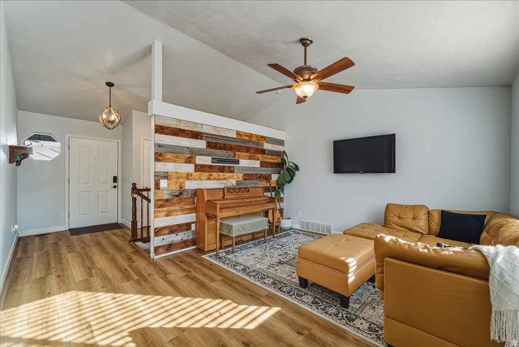 472 E 1420 N Tooele, UT 84074