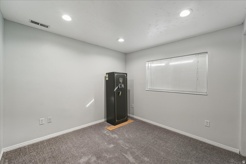 472 E 1420 N Tooele, UT 84074