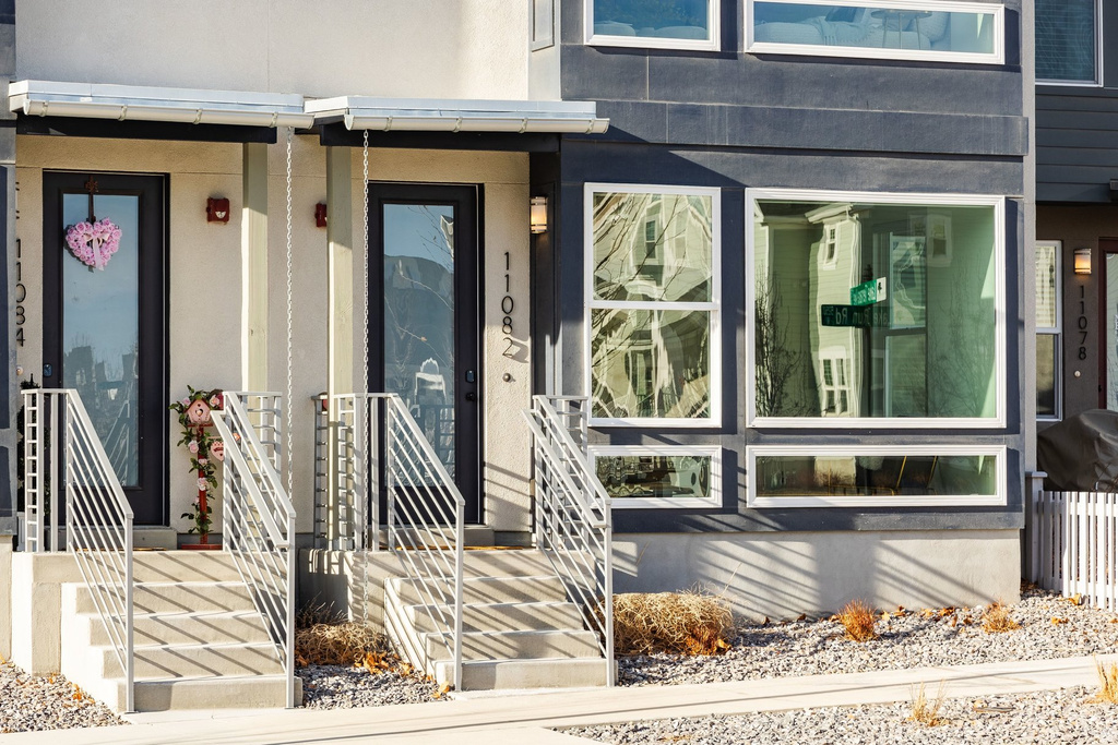 11082 S LAKE RUN RD South Jordan, UT 84009