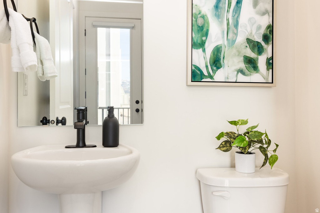 11082 S LAKE RUN RD South Jordan, UT 84009