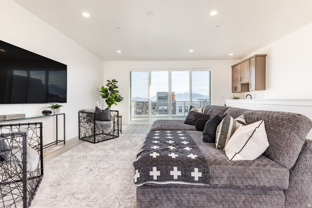 11082 S LAKE RUN RD South Jordan, UT 84009