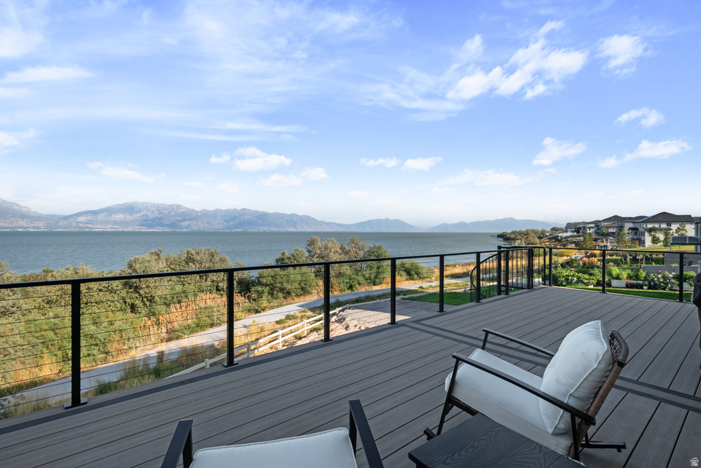 2812 S GREENHEAD DR Saratoga Springs, UT 84045