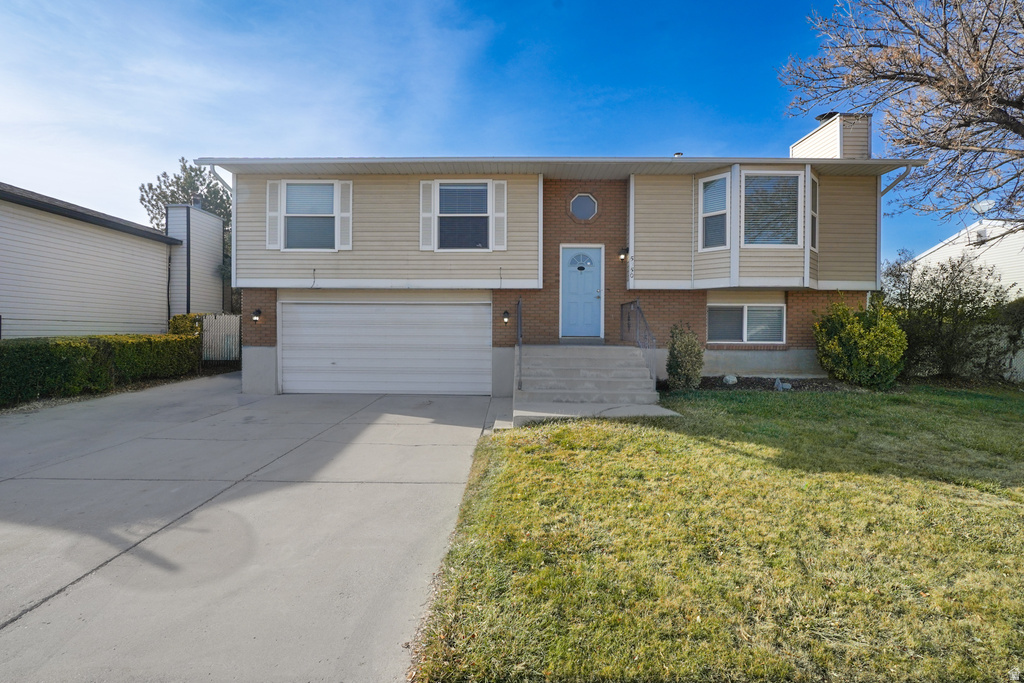 5350 S HEW WOOD DR Taylorsville, UT 84129