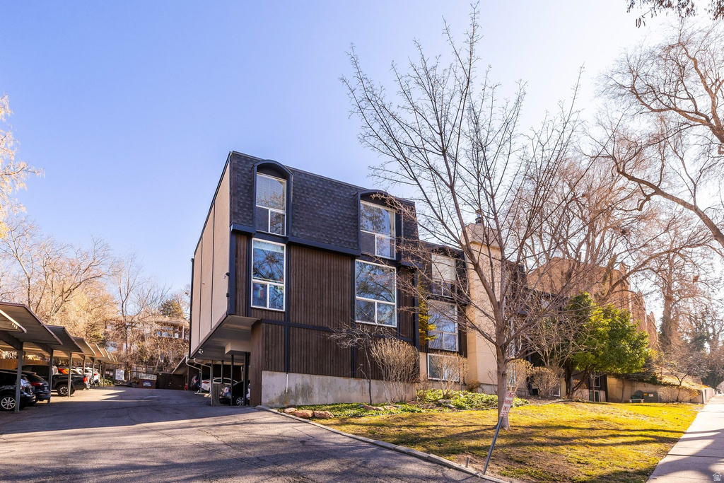 438 N CENTER ST #403 Salt Lake City, UT 84103