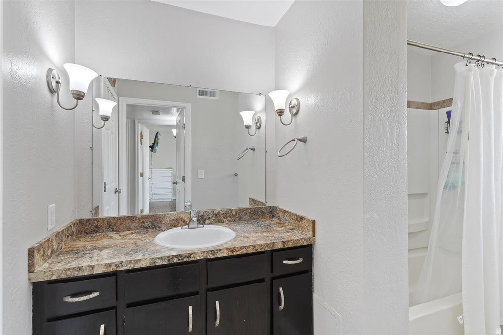 2627 W 5625 S Roy, UT 84067