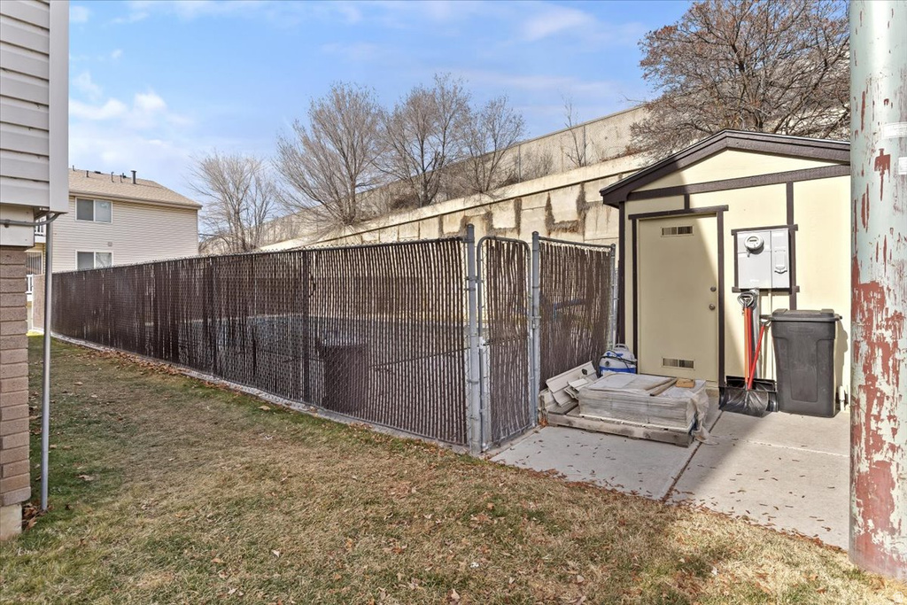 2627 W 5625 S Roy, UT 84067