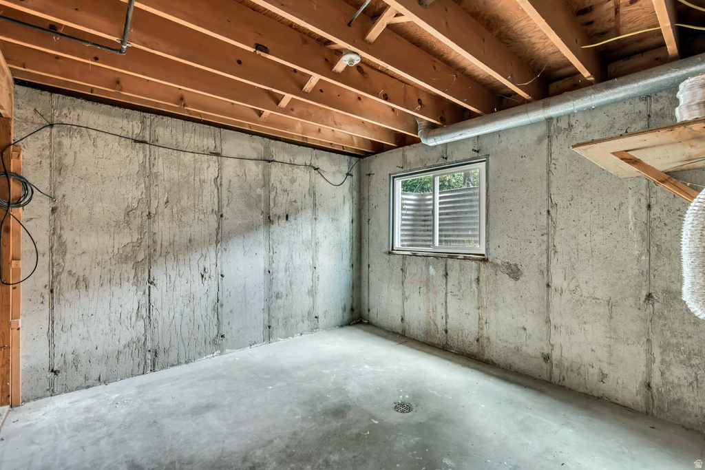 3379 S 2410 E #A-B Millcreek, UT 84109