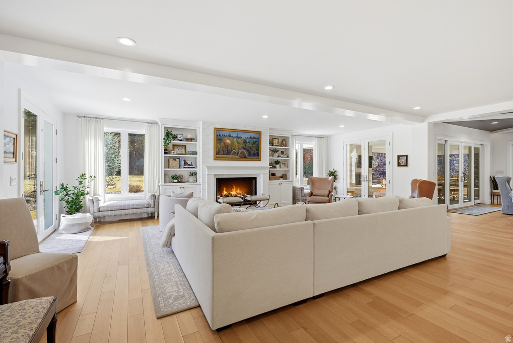 2152 E CREEK RD Sandy, UT 84093