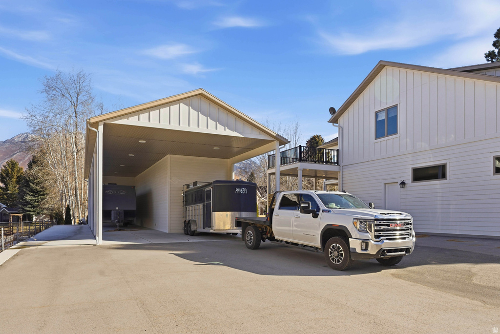 2152 E CREEK RD Sandy, UT 84093