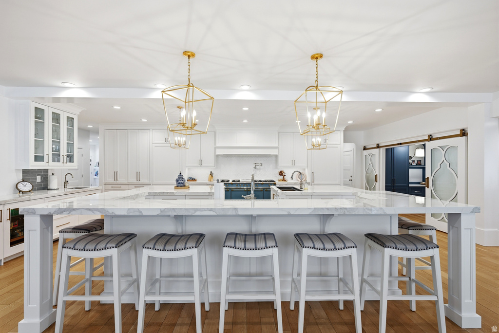 2152 E CREEK RD Sandy, UT 84093