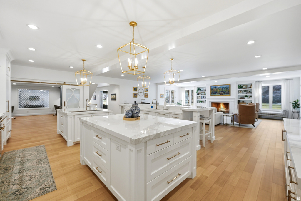 2152 E CREEK RD Sandy, UT 84093