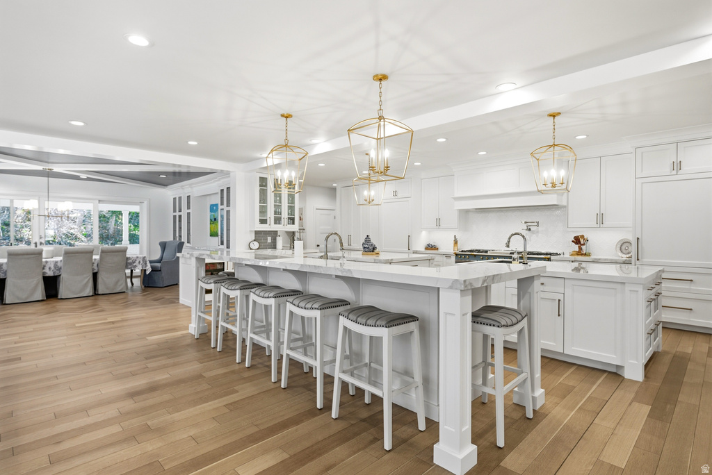 2152 E CREEK RD Sandy, UT 84093