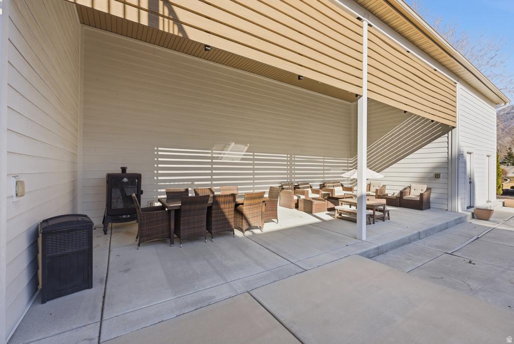 2152 E CREEK RD Sandy, UT 84093