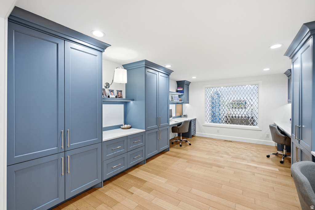 2152 E CREEK RD Sandy, UT 84093