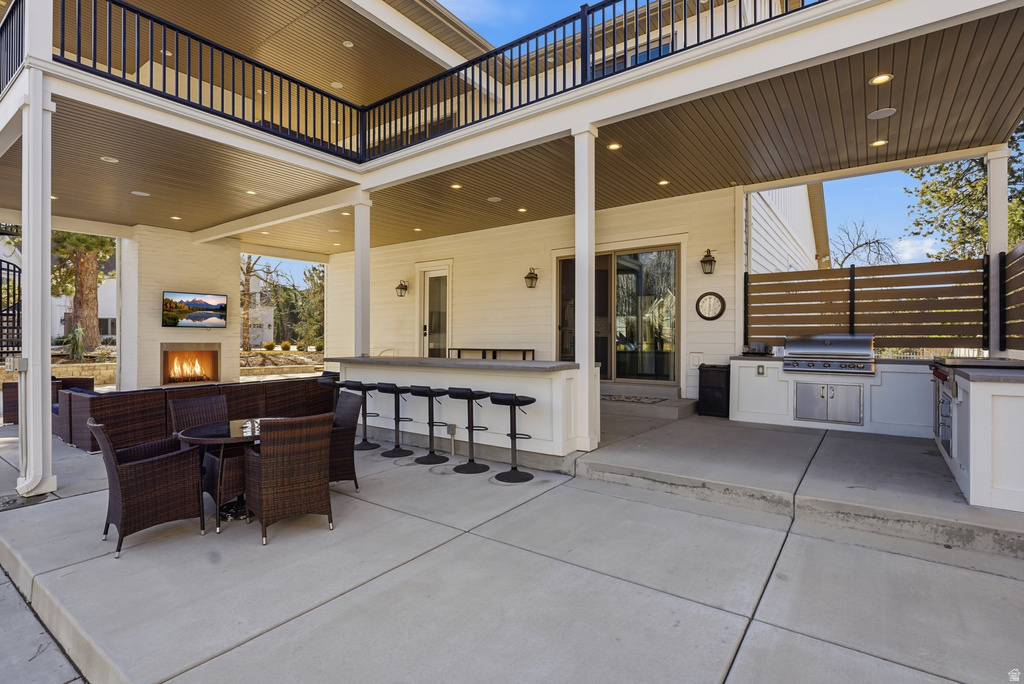 2152 E CREEK RD Sandy, UT 84093