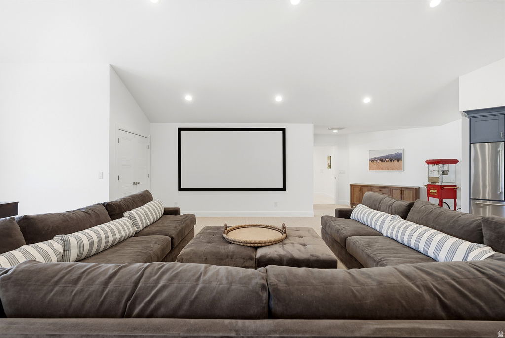 2152 E CREEK RD Sandy, UT 84093