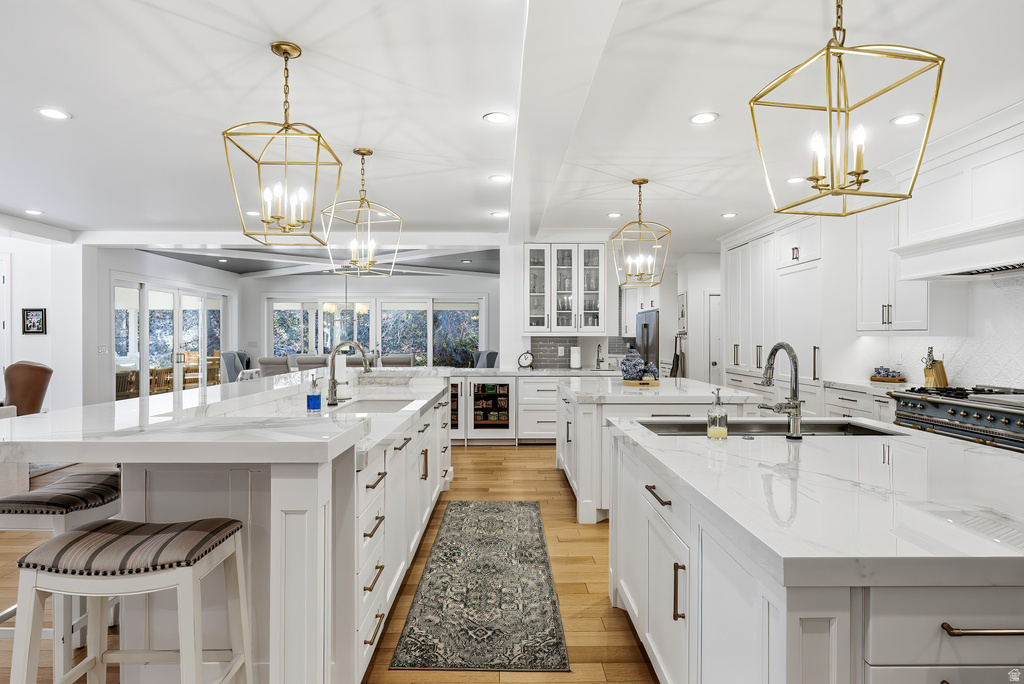 2152 E CREEK RD Sandy, UT 84093