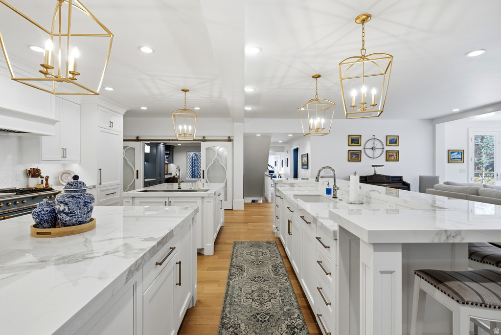 2152 E CREEK RD Sandy, UT 84093