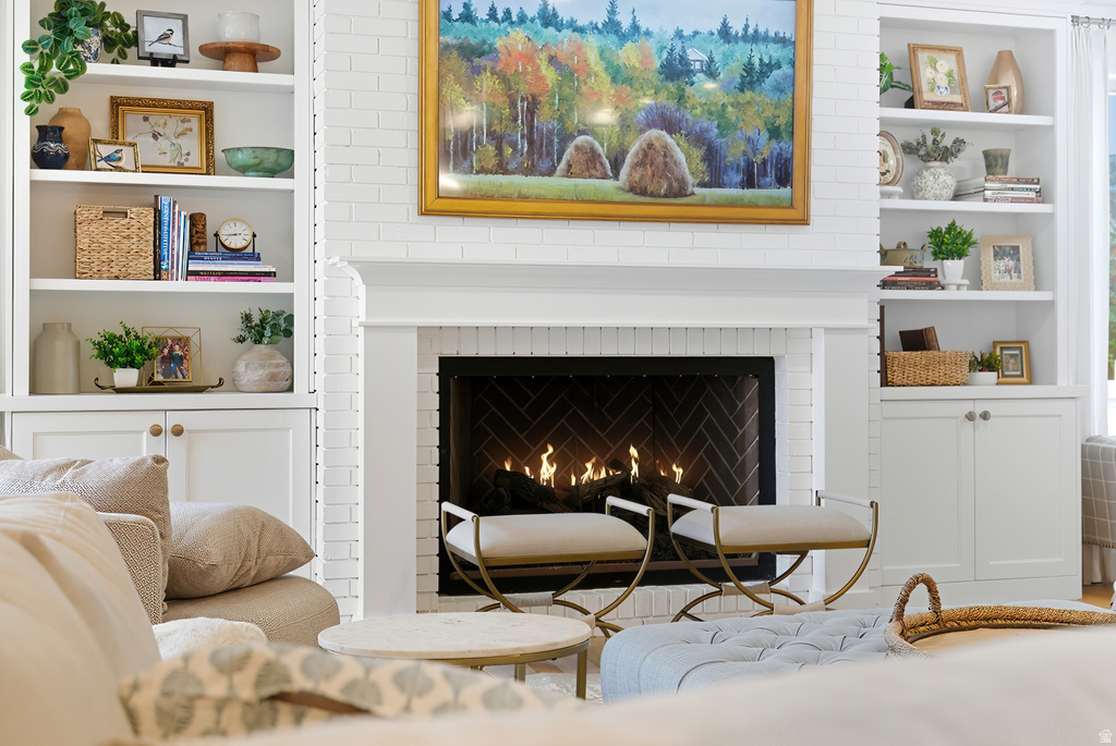 2152 E CREEK RD Sandy, UT 84093