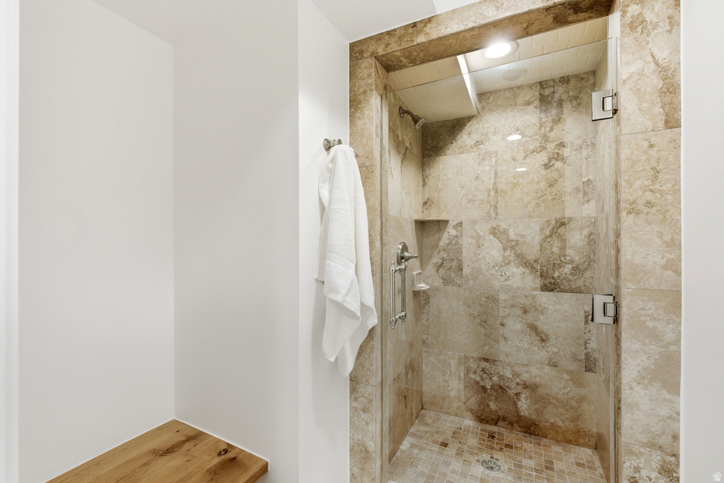 2152 E CREEK RD Sandy, UT 84093