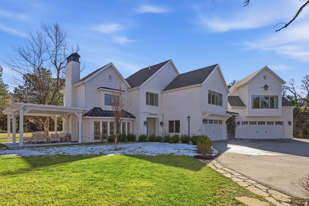 2152 E CREEK RD Sandy, UT 84093