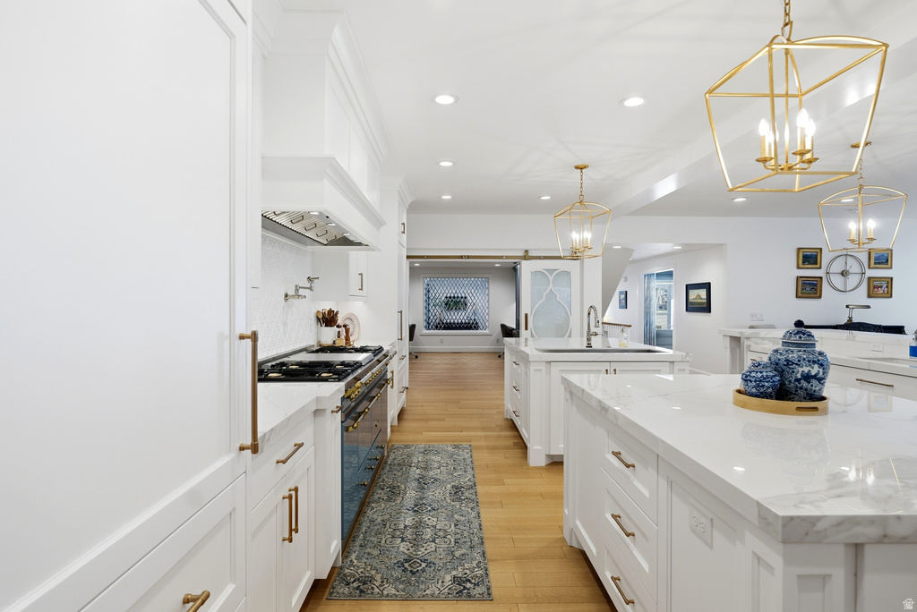 2152 E CREEK RD Sandy, UT 84093