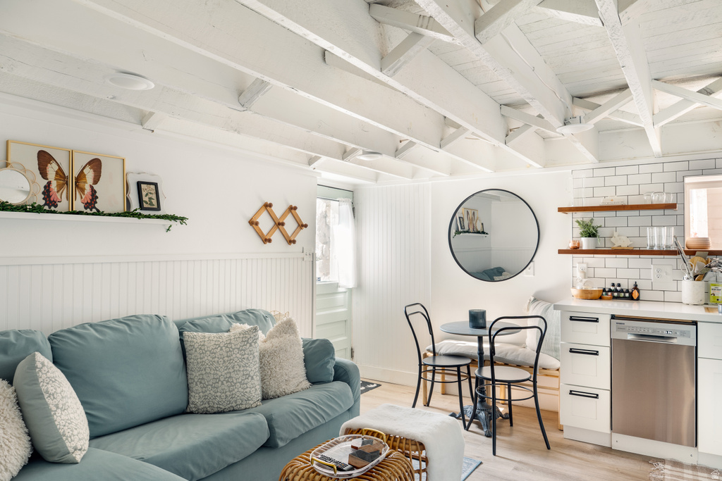 957 FIRST AVE Salt Lake City, UT 84103