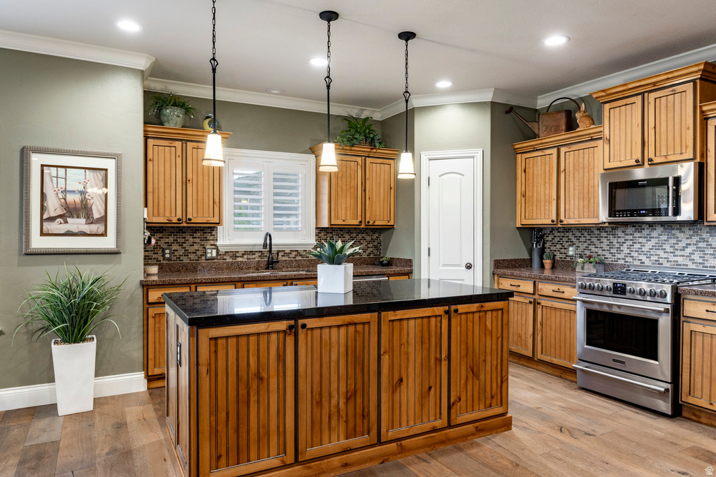 14879 S HEADROSE DR Herriman, UT 84096