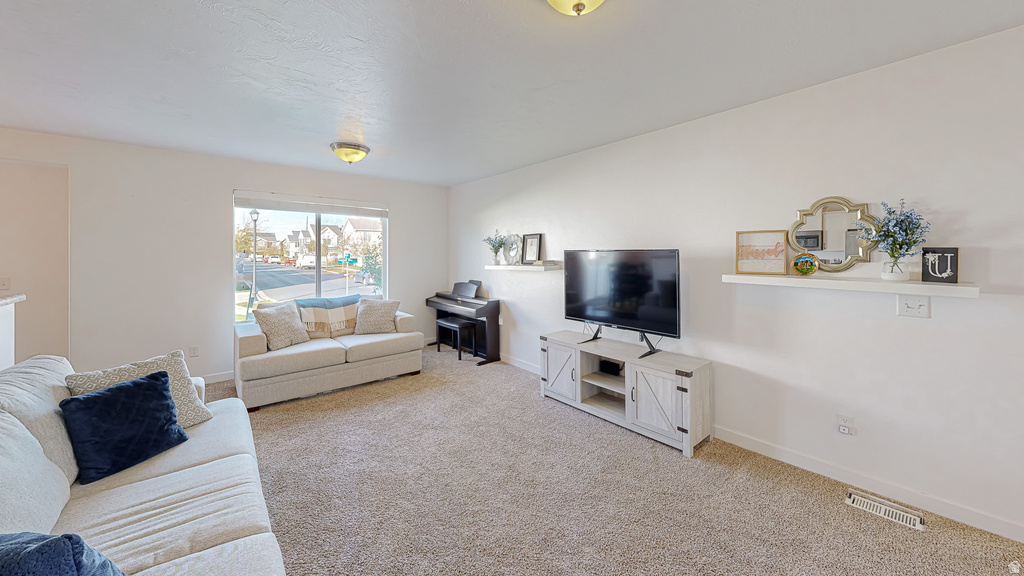 32 E HARMONY CT Saratoga Springs, UT 84045