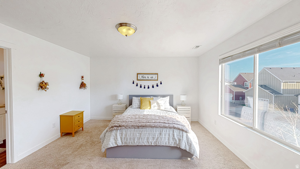 32 E HARMONY CT Saratoga Springs, UT 84045