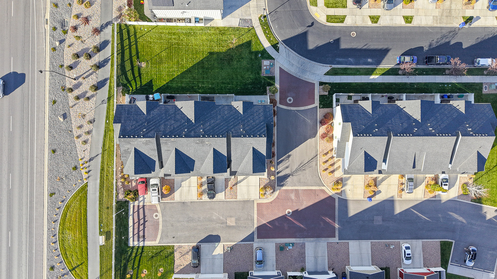 32 E HARMONY CT Saratoga Springs, UT 84045