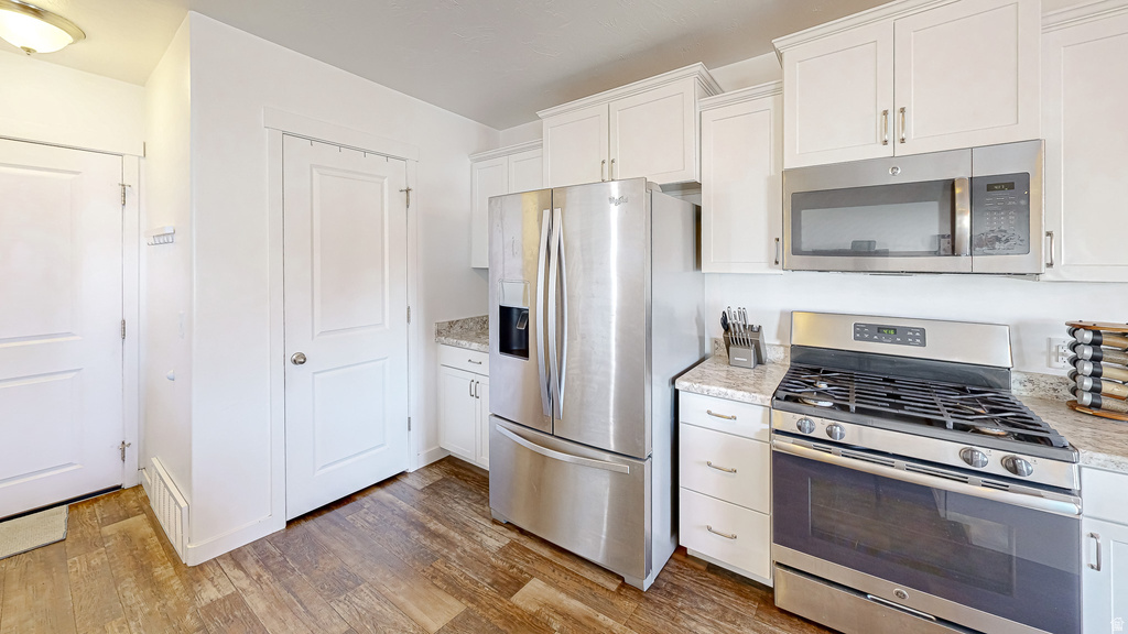 32 E HARMONY CT Saratoga Springs, UT 84045