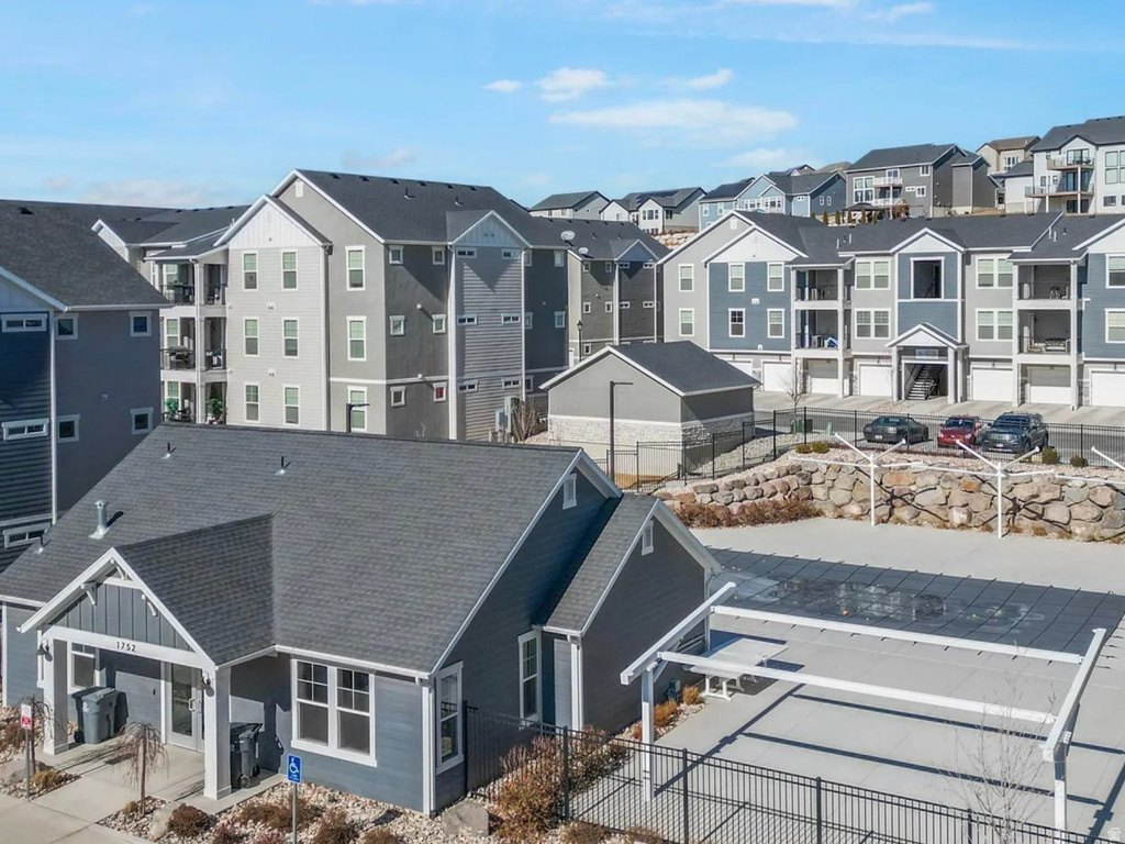 1806 W NEWCASTLE LN #301 Saratoga Springs, UT 84045