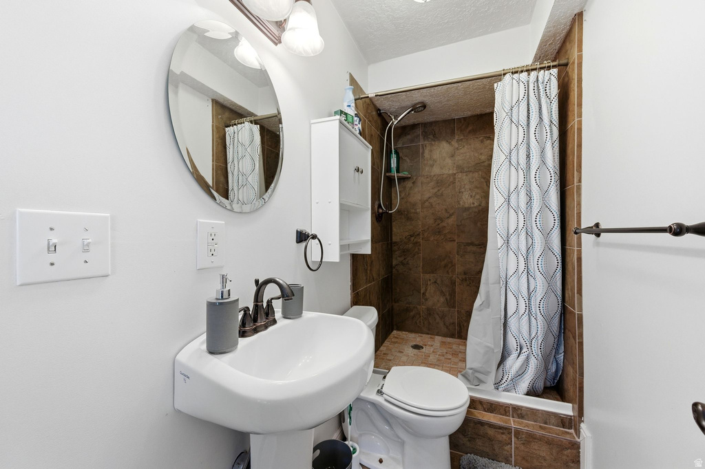 3937 W 4650 S Roy, UT 84067