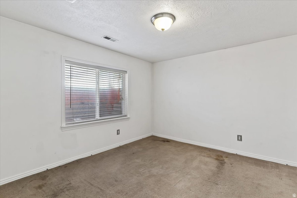 8961 S MAYFLOWER ST West Jordan, UT 84088