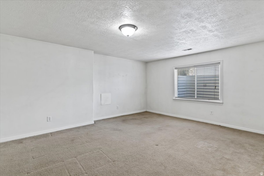 8961 S MAYFLOWER ST West Jordan, UT 84088