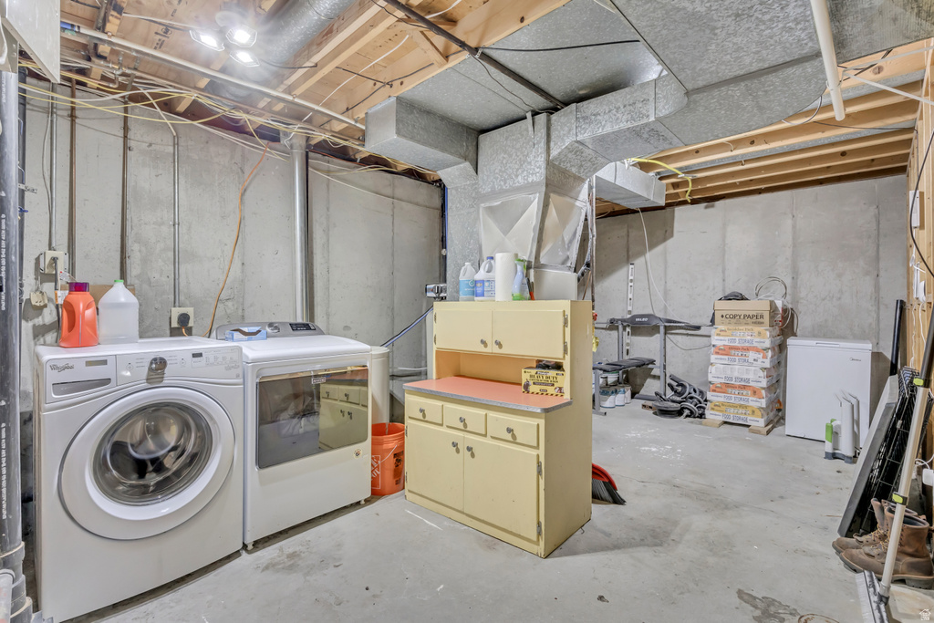 3560 S CANDIS DR Magna, UT 84044